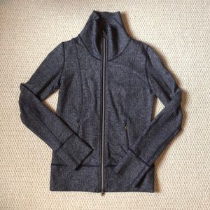 Lululemon nice asana jacket size 6